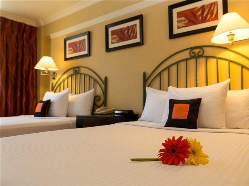 Kapok Hotel Port of Spain Екстер'єр фото