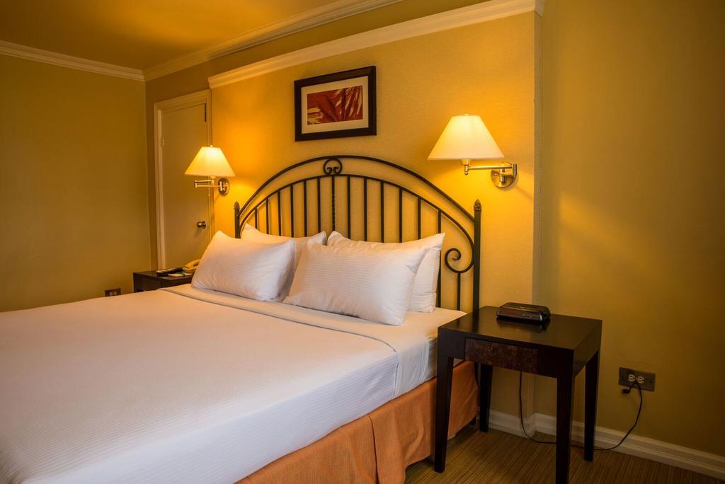Kapok Hotel Port of Spain Екстер'єр фото