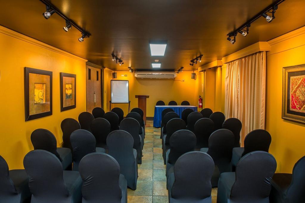 Kapok Hotel Port of Spain Екстер'єр фото