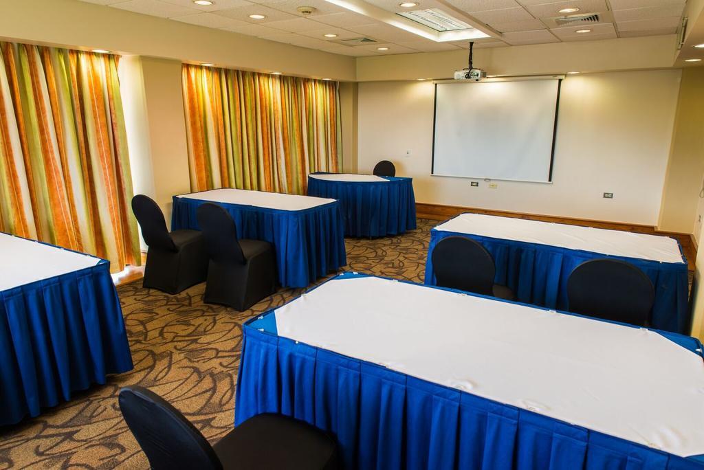 Kapok Hotel Port of Spain Екстер'єр фото