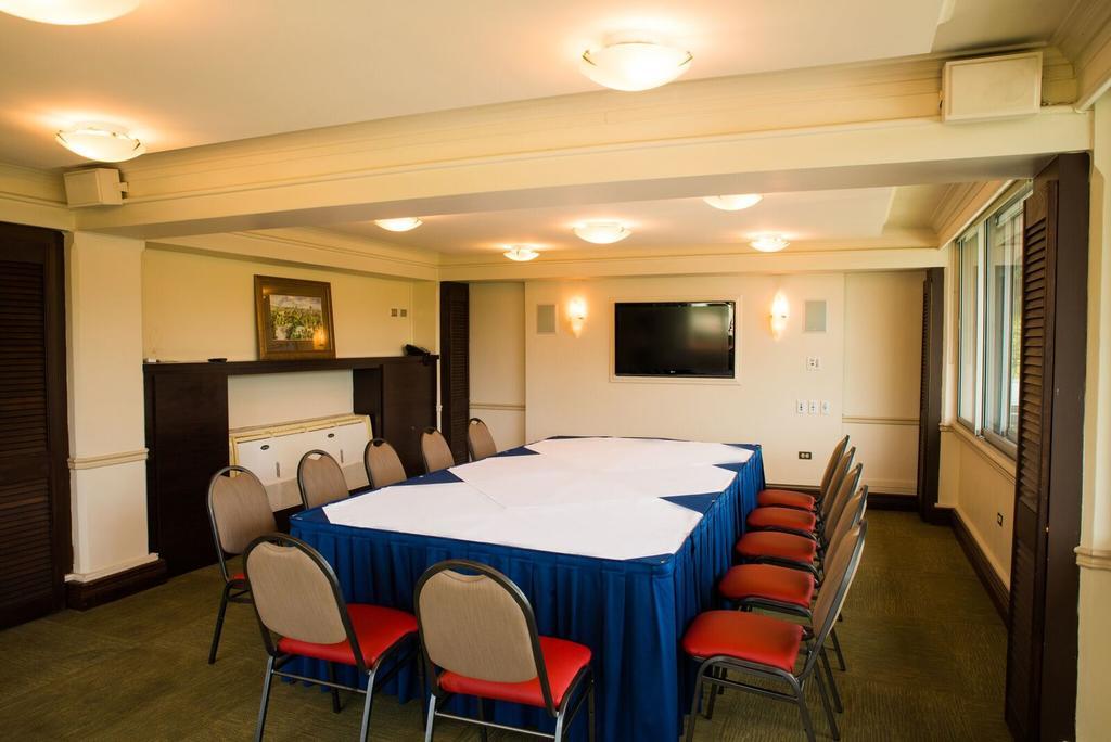 Kapok Hotel Port of Spain Екстер'єр фото